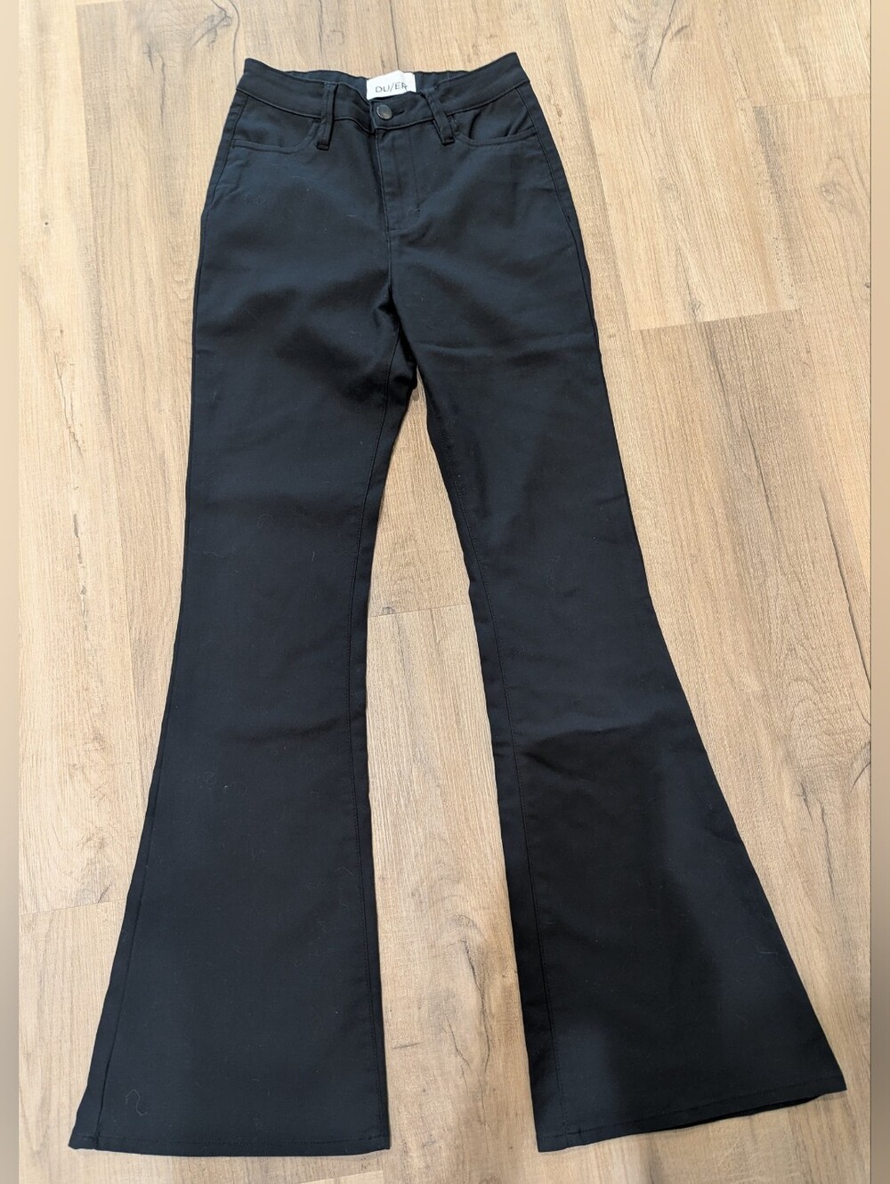 DU/ER Black Flared Jeans — Sleek Women's - Picture 2 of 8